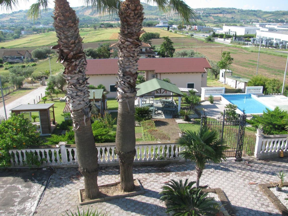 Residence Il Villaggio Del Re Corropoli Exterior photo